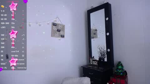 Cute horny1 online show from 12-15-25, 03:33