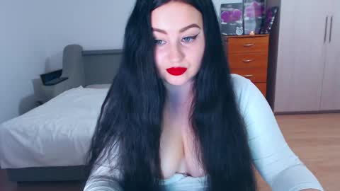 cute_jes online show from 12-26-24, 04:58