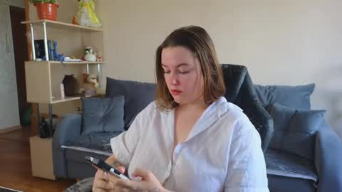 Snapshot of cute_junk chatting on 09-23-25, 06:05 Kite and Jack online show from 09-23-25, 06:05