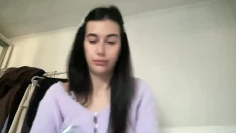 cute_kriss94 online show from 11-07-25, 01:44