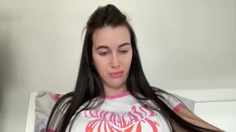 cute_kriss94 online show from 04-15-26, 10:55