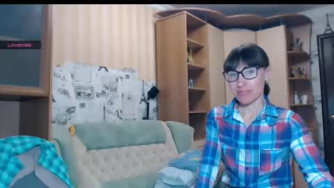 cute_lion_ online show from 10-28-25, 11:58