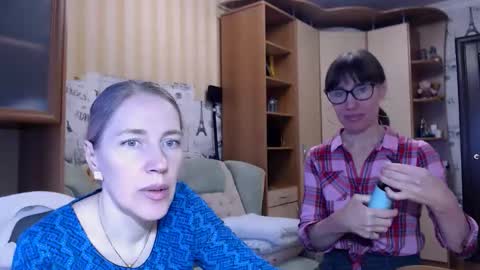 cute_lion_ online show from 04-12-26, 11:48