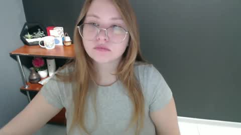 Veronica online show from 12-20-24, 07:44