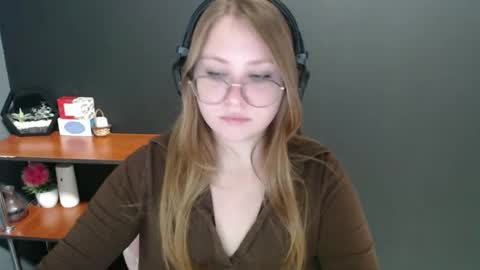 Veronica online show from 12-30-24, 10:43