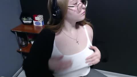 Veronica online show from 01-23-25, 10:54