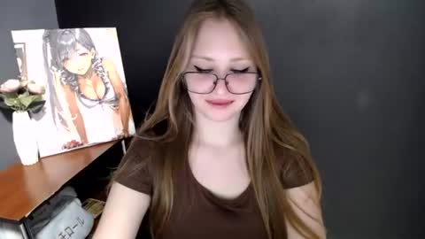 Veronica online show from 06-18-26, 06:24