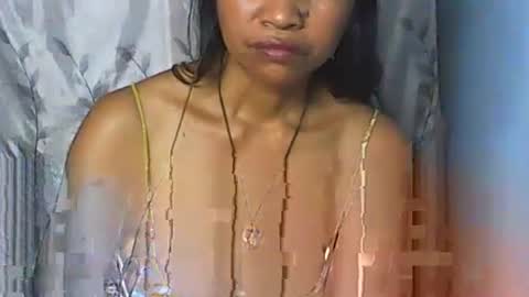 Snapshot of cute_moll chatting on 09-28-25, 01:27 murielle online show from 09-28-25, 01:27