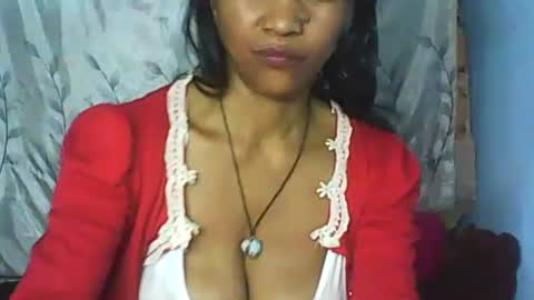 Snapshot of cute_moll chatting on 10-04-25, 07:23 murielle online show from 10-04-25, 07:23