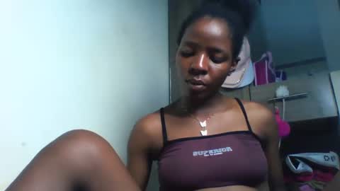 Snapshot of cute_sexy3 chatting on 01-17-25, 07:05 SHARON online show from 01-17-25, 07:05