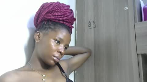 Snapshot of cute_sexy3 chatting on 02-06-25, 07:18 SHARON online show from 02-06-25, 07:18