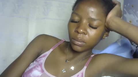 Snapshot of cute_sexy3 chatting on 03-11-25, 01:01 SHARON online show from 03-11-25, 01:01