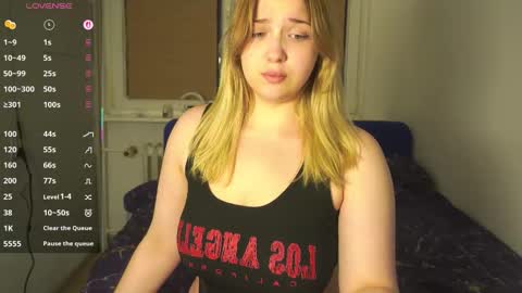 Sasha online show from 09-18-25, 05:37