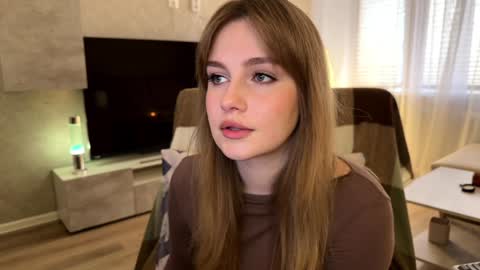 Snapshot of cute_siberian_girl chatting on 10-30-25, 04:25 Ksenya online show from 10-30-25, 04:25