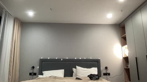 cute_skywalker online show from 12-22-25, 01:52