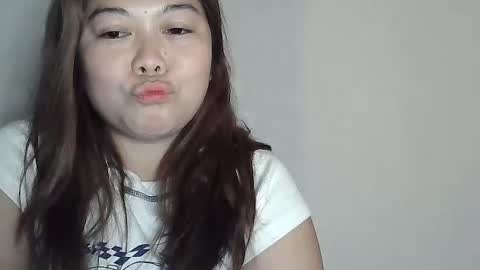 Snapshot of cute_slut09 chatting on 07-29-26, 07:39 Mimi online show from 07-29-26, 07:39