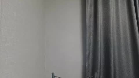 cute_strawberry_ online show from 12-25-24, 07:56