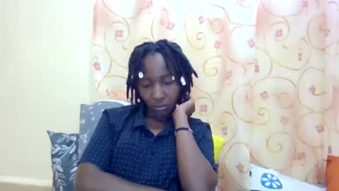 cute_xeniah online show from 10-13-25, 08:25