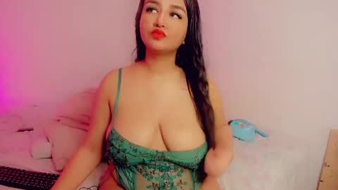 Snapshot of cuteandjoy chatting on 04-29-26, 05:22 Andrea online show from 04-29-26, 05:22
