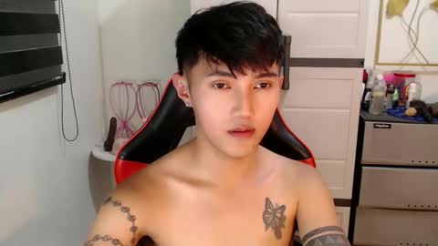 Snapshot of cuteasiancock98 chatting on 05-22-26, 03:02 Steph online show from 05-22-26, 03:02