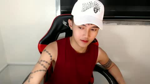 Snapshot of cuteasiancock98 chatting on 06-17-26, 05:03 Steph online show from 06-17-26, 05:03