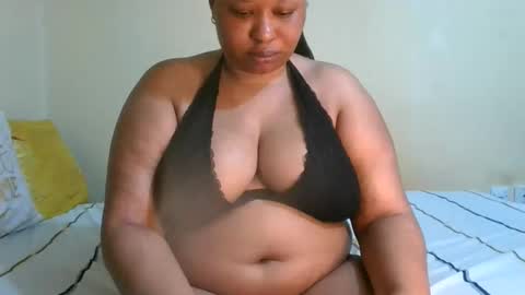 Snapshot of cutebobo chatting on 06-06-26, 12:43 cutebobo online show from 06-06-26, 12:43