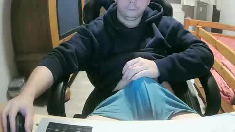 Cuteboy090 online show from 10-01-25, 10:05