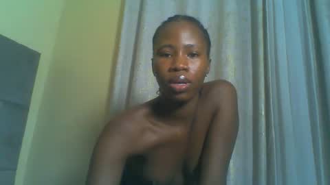 Snapshot of cuteebony16 chatting on 06-03-26, 10:26 tawi online show from 06-03-26, 10:26