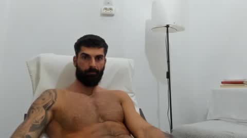 cuteeboy online show from 10-23-25, 06:06