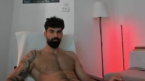 Snapshot of cuteeboy chatting on 06-11-26, 05:49 cuteeboy online show from 06-11-26, 05:49