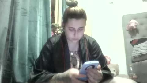 Snapshot of cuteee_samantha chatting on 03-20-26, 06:35 Samantha online show from 03-20-26, 06:35