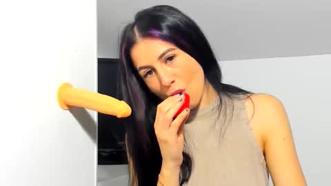 cuteeliza1 online show from 11-27-25, 08:49