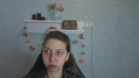 Elli online show from 01-14-26, 05:24