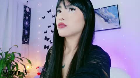 Snapshot of cuteezoe chatting on 07-10-26, 04:39 Zoe online show from 07-10-26, 04:39