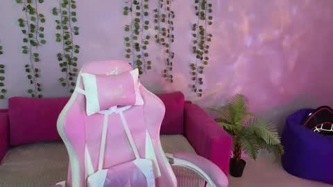 Amyy online show from 05-24-26, 01:21