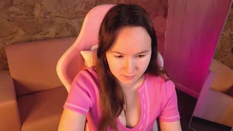 cuteglory online show from 02-12-26, 01:55