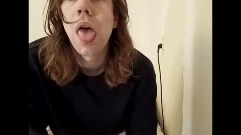 Snapshot of cuteguy6668889 chatting on 12-31-24, 11:31 Cutegoth online show from 12-31-24, 11:31