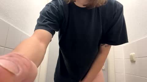 Snapshot of cuteguy6668889 chatting on 02-23-26, 10:23 Cutegoth online show from 02-23-26, 10:23