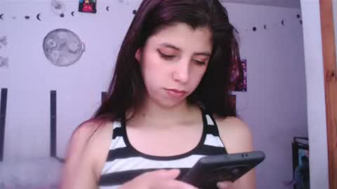 Snapshot of cutehaome chatting on 06-21-26, 02:58 haome online show from 06-21-26, 02:58
