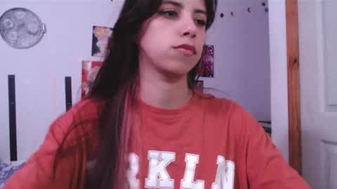 Snapshot of cutehaome chatting on 07-02-26, 10:27 haome online show from 07-02-26, 10:27