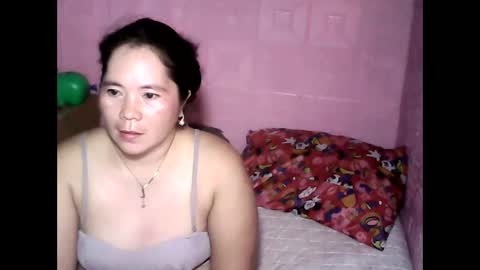 Snapshot of cutehornymom chatting on 09-23-25, 02:47 cutehornymom online show from 09-23-25, 02:47