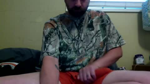 Snapshot of cutehungboi chatting on 06-20-26, 11:18 cutehungboi online show from 06-20-26, 11:18