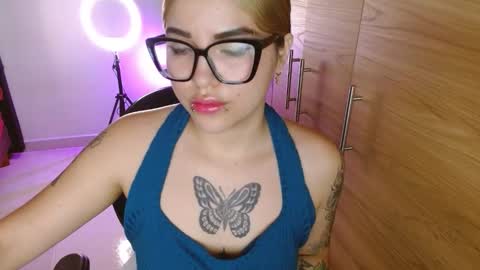 Snapshot of cuteisabella_a chatting on 02-03-26, 05:40 isabella online show from 02-03-26, 05:40