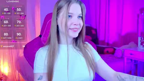 Snapshot of cutemousee chatting on 07-30-26, 05:50 Rina online show from 07-30-26, 05:50