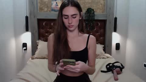 Kim online show from 02-17-25, 12:05