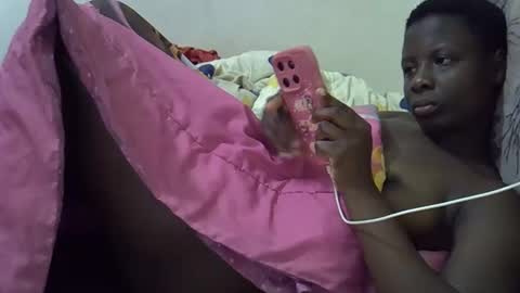 Snapshot of cutesera chatting on 10-01-25, 09:32 cute Melisa online show from 10-01-25, 09:32