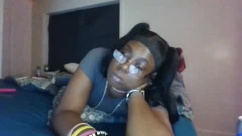 mary mack online show from 10-12-25, 03:16