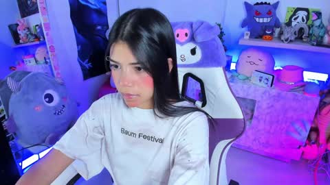  - independent model online show from 12-04-24, 04:21