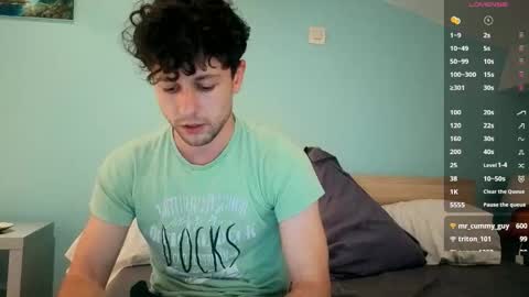 cutesubtwink101 online show from 11-10-25, 04:00