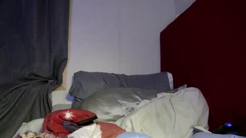 Snapshot of cuteteddybare chatting on 05-12-26, 08:33 cuteteddybare online show from 05-12-26, 08:33